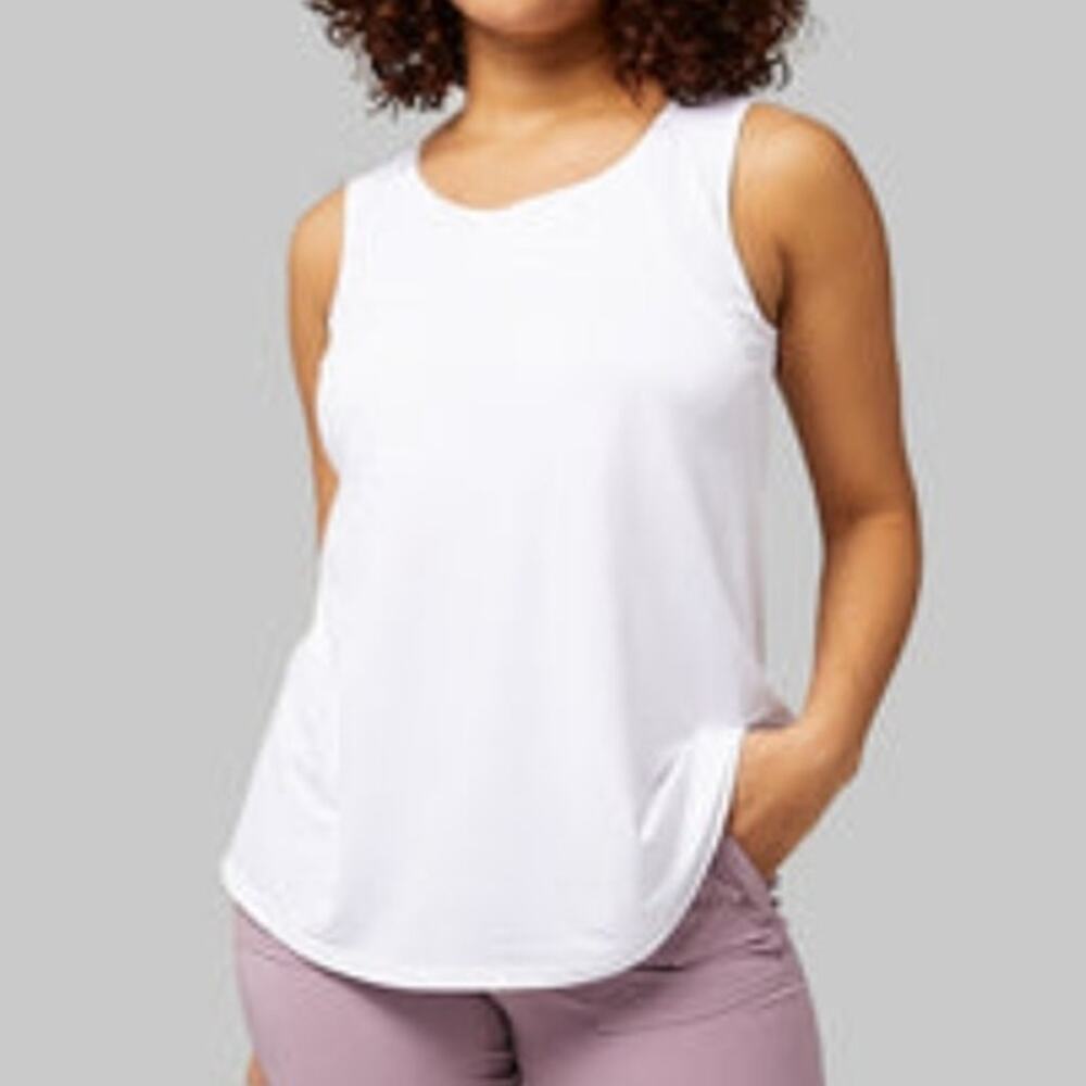 32 Cool Bra Tank Top XS White Microfiber Relaxed Casual Athleisure Outdoors NEW